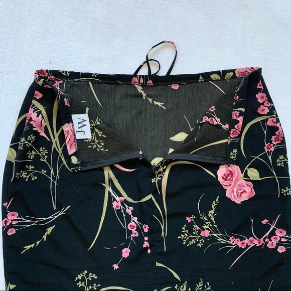 Vintage Floral Skirt with Tie Waistband and Zipper on Back - Picture 9 of 9